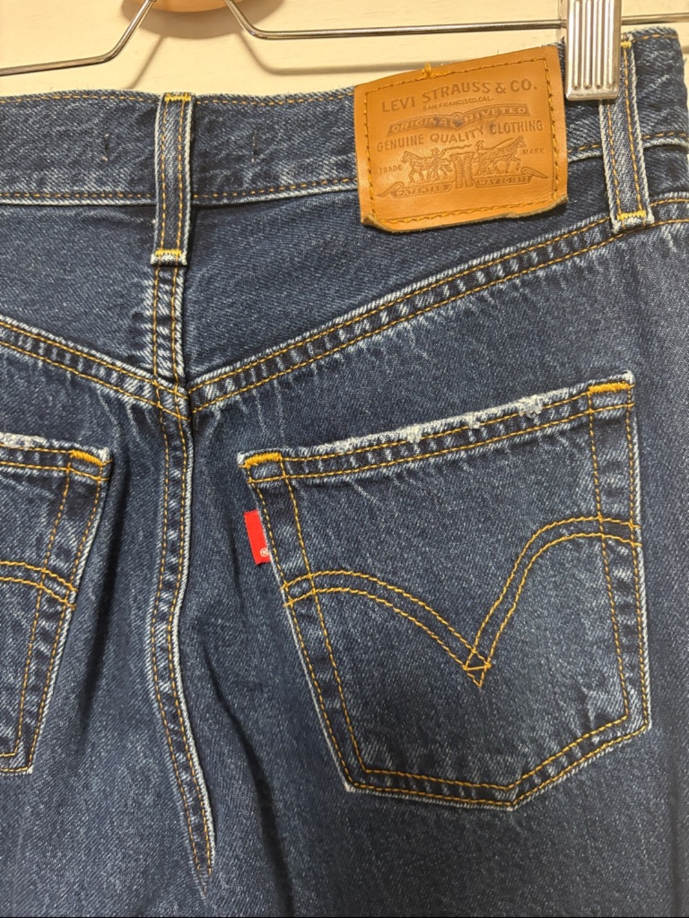 LEVI’S Ribcage Straight Ankle Jeans - Picture 8 of 11